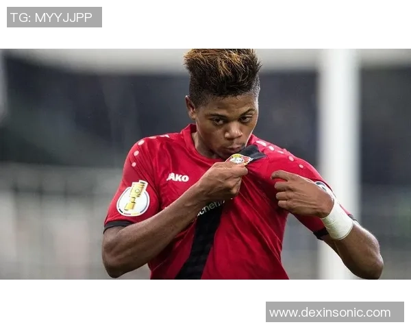 探索足球新卡的魅力与创新玩法助力球迷体验升级